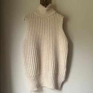 H&M Cream Sleeveless Turtleneck Sweater